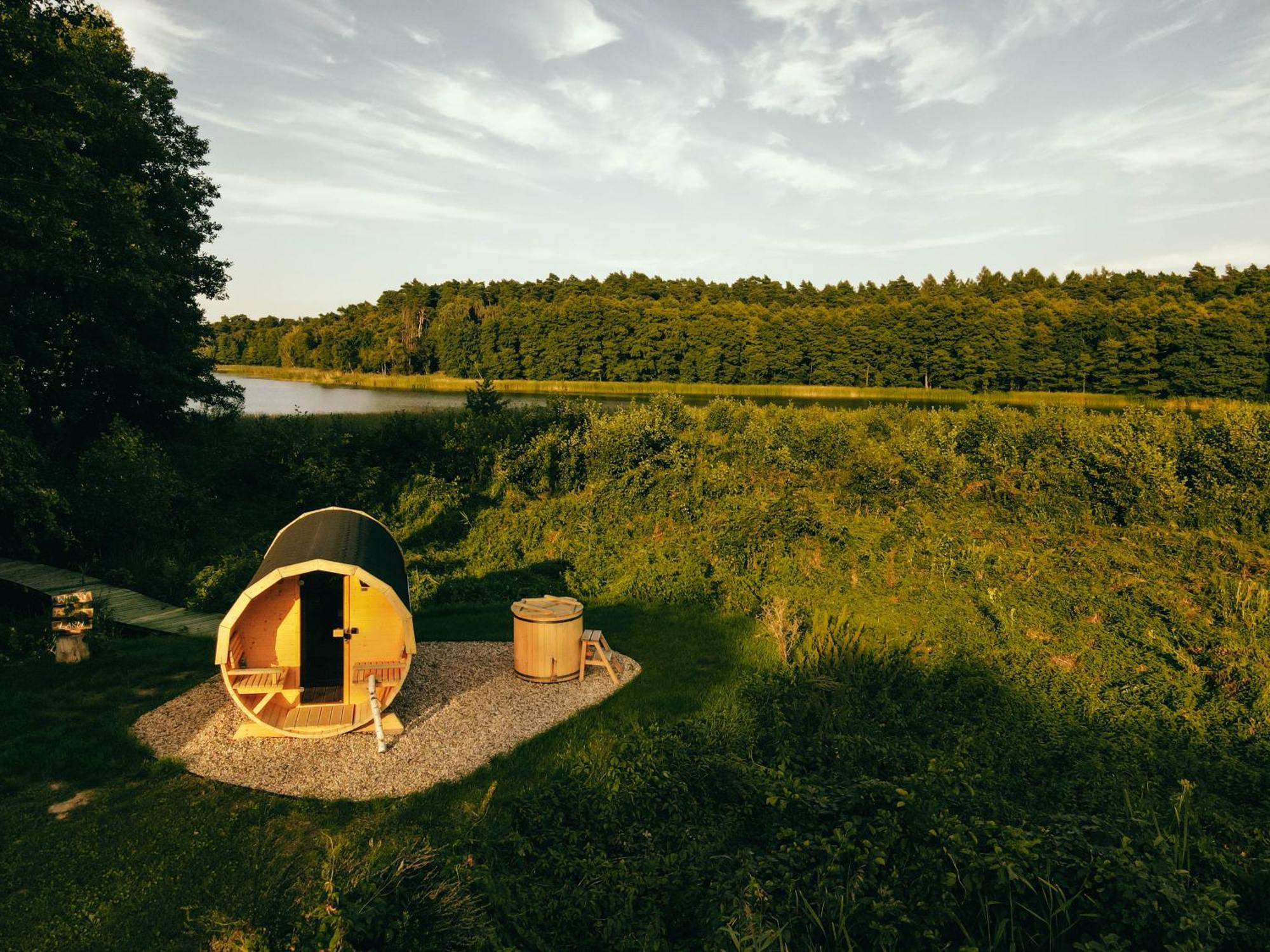 Wągrowiec Mieta Bed & Breakfast エクステリア 写真