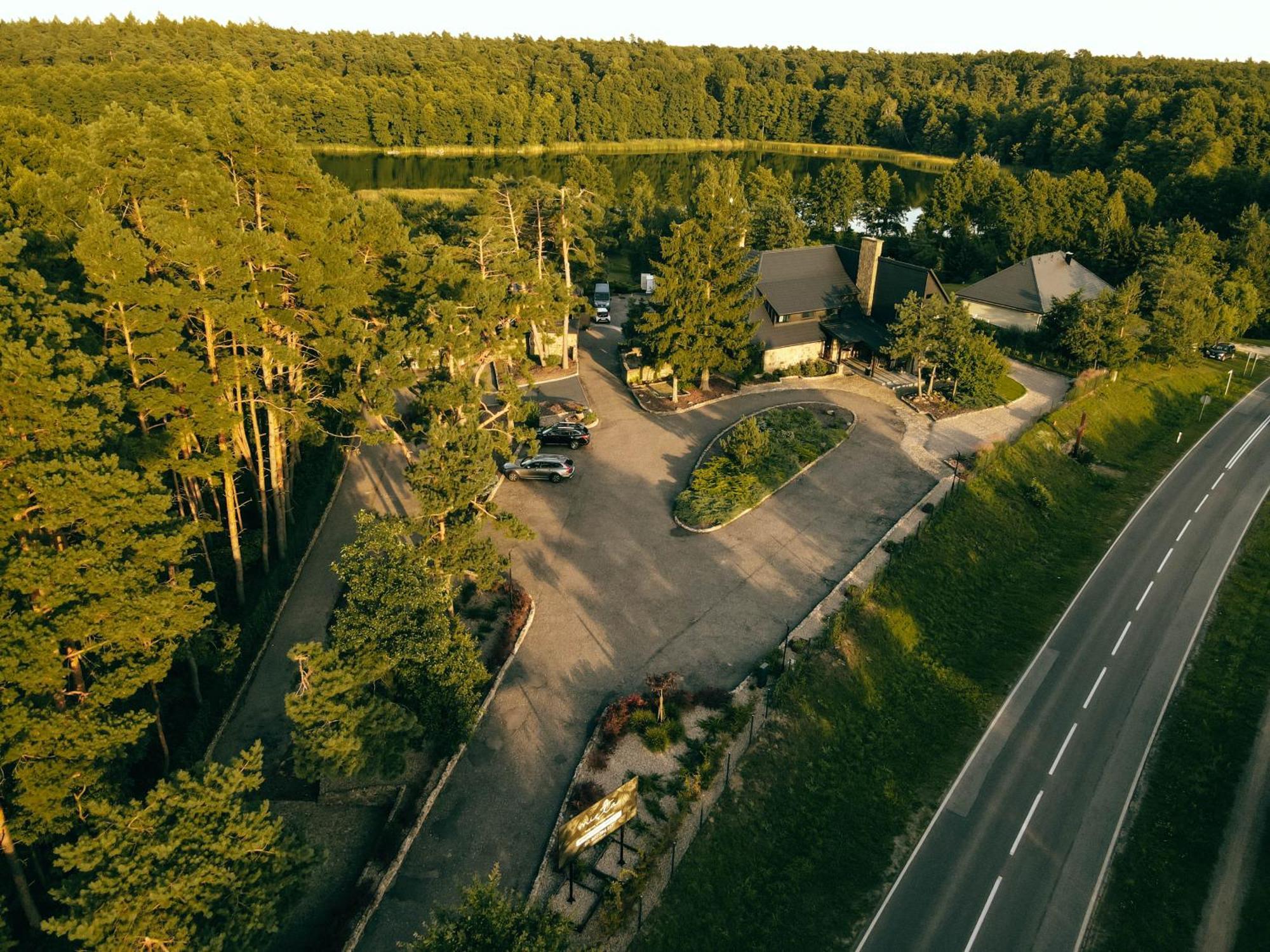 Wągrowiec Mieta Bed & Breakfast エクステリア 写真