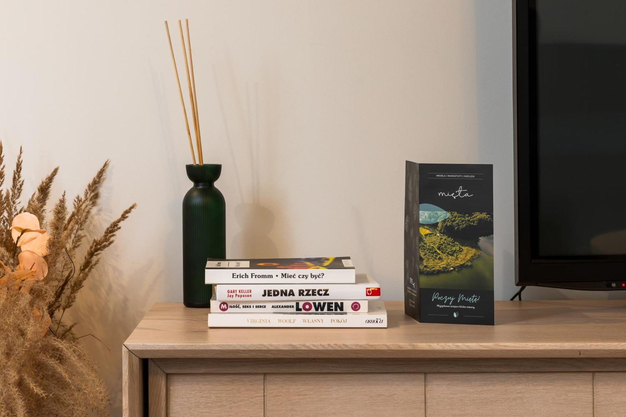 Wągrowiec Mieta Bed & Breakfast エクステリア 写真