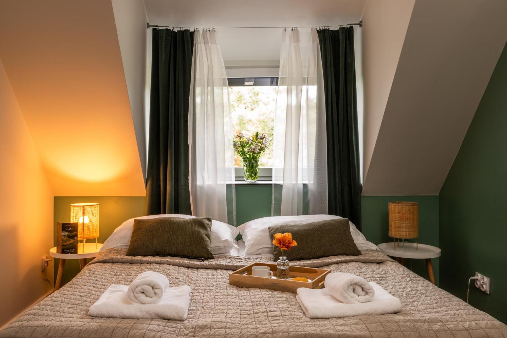 Wągrowiec Mieta Bed & Breakfast エクステリア 写真